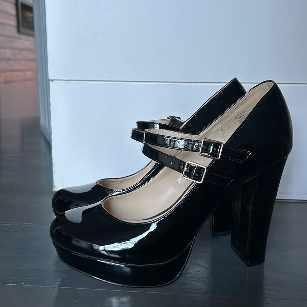 Jessica Simpson platform chunky black Mary Jane heel! Size 7.5